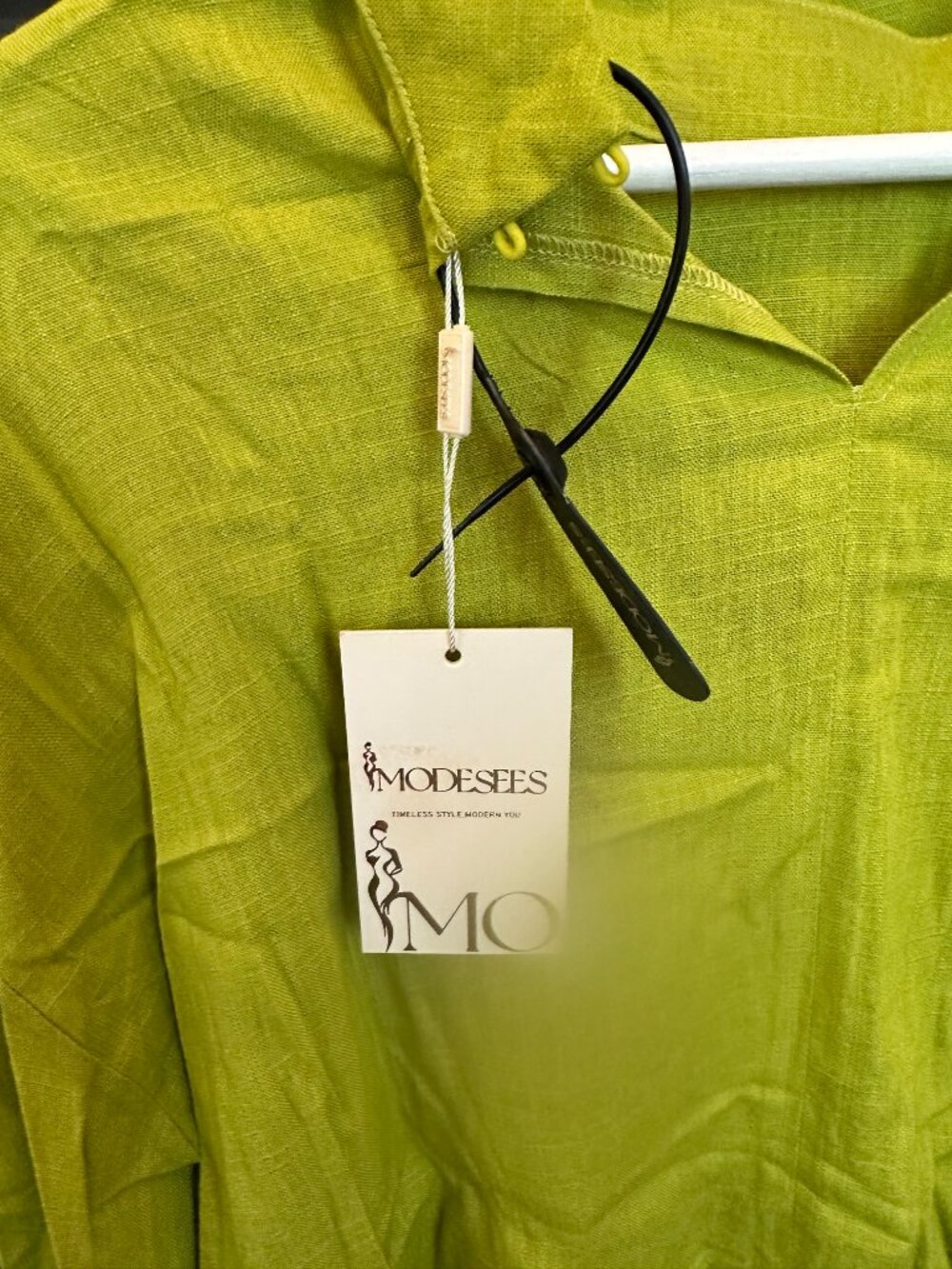 Chartreuse Linen Set - Picture 5 of 9